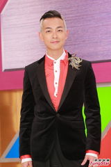 组图:TVB台庆钟嘉欣杨怡竞艳 黄忠泽吴卓羲抢镜