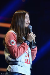 组图：好歌曲《情非得已》作曲叫板哈林