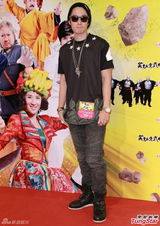 组图：《笑功》吴君如郑中基上演激烈床戏