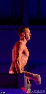 组图：截肢男参加英国星跳跃 人残志坚令人钦佩