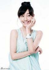 组图： 白百何登《风尚志》封面 浅笑清新气质甜美