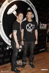 组图：朱茵怀孕一日九餐 黄贯中帮吃体重飙升