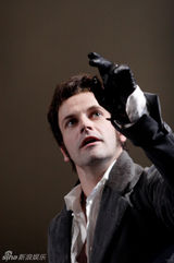 组图：《弗兰肯斯坦》卷福和米福的正面对决