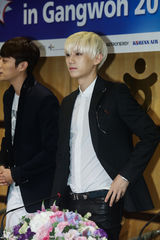 高清组图：韩团BEAST任K-POP庆典宣传大使