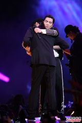 组图：萧敬腾台湾热力开唱 劲歌热舞造型多变