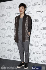 组图：韩星孔孝真严正花等明星出席首尔时装秀