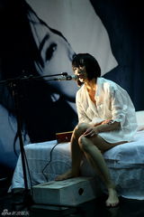 组图：孟京辉导《陌生女人的来信》话剧版