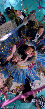 组图：《盖茨比》首曝时代版预告 展时代风华