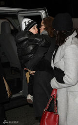 幻灯图集：茱莉皮特一家六口新年出行看音乐剧