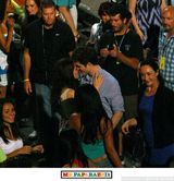 高清图：《破晓》巴西热拍 暮光情侣人群中拥吻