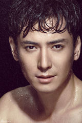 高清图：韩栋湿身大片曝光 阳光男孩蜕变性感男人