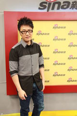 组图：王铮亮做客谈与妻子爱情 张靓颖助阵个唱