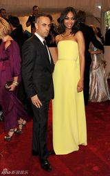 组图：美国时装学院庆典举行 众明星红毯竞艳