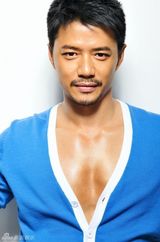 高清图：段奕宏坚守硬汉阵线 新写真彰显男人本色