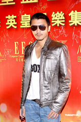 幻灯图：英皇群星出席春茗晚宴 Twins再度“合体” 