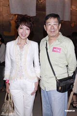 组图：胡杏儿马国明等助阵《恋爱季节》开机仪式