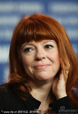 幻灯图：丹麦电影《一家人》记者会 主创齐亮相