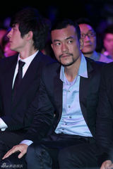 组图：廖凡上海时尚派对型男造型酷劲十足