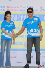 组图：郭富城演床戏尴尬 被问绯闻女友闪人