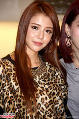 组图：李毓芬郭雪芙互捧拉票 宋米秦献厨艺