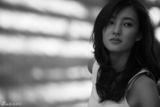 组图：王丽坤演绎黑白诱惑 尽显完美气质