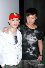 幻灯：侧田自言不帅没天赋 腼腆性格造就歌者气质