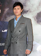 高清组图：《被称为神的男人》发布会 韩彩英等出席