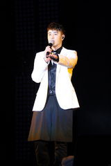 组图：潘玮柏上海巡演 劲歌热舞尽情释放