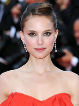 幻灯图集：《人物》杂志评选出35位最美银幕女星