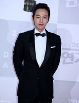 组图：韩国KBS演技大赏颁奖 张赫文根英等出席