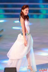 组图：本届港姐冠军陈凯琳比赛瞬间