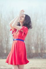 幻灯图：小宋佳登《开啦》杂志 独特气质备受瞩目