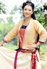 组图：刘思彤拍古装写真 灵动娇俏展露无遗