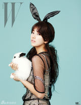 组图：韩团missA复古写真变兔女郎