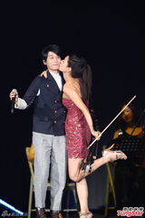 高清图：萧亚轩范玮琪五月天等亮相音乐颁奖礼