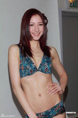 高清组图：Alice B.首拍内衣广告 不会为求完美整容