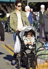 组图：布鲁斯-威利斯娇妻怀孕 58岁硬汉再当爹