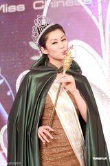 组图：2010中华小姐天津开赛 加拿大佳丽岑丽香夺冠