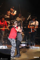 组图：陈杰演唱会众星捧场 林忆莲陈奕迅做嘉宾