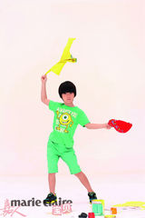 组图：天天王诗龄合拍时尚大片 书写色彩童年