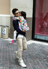 组图：田亮父女火热荧屏 浪漫享受甜蜜时光