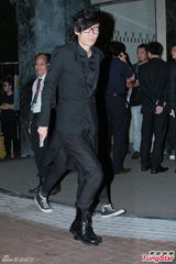 组图：女歌手陈僖仪丧礼 薛凯琪黄柏高哀伤送别