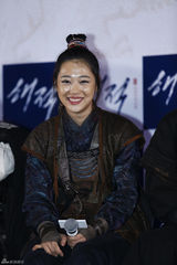 独家：《海盗》雪天开工 孙艺珍霸气雪莉遭绑