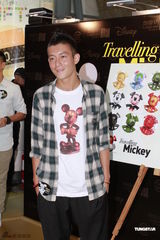 陈冠希称已忘记艳照门 拒评国泰空姐欲照(组图)