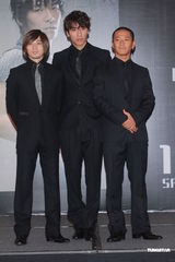 组图：w-inds.来港举行发布会 感谢粉丝接机