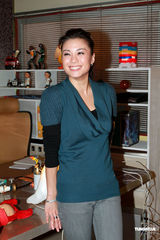 高清组图：郭晋安廖碧儿等出席《依家有喜》记者会