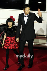 组图：《大叔》韩国电影大奖颁奖礼席卷7项大奖