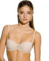 高清组图：超模米兰达-可儿清爽写真 面孔清秀