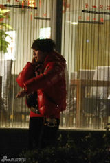 幻灯图：海清新浪获奖后庆功 被曝“蜗居”二手房