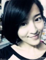 组图：央5女神引宅男熬夜 微博私照清新甜美